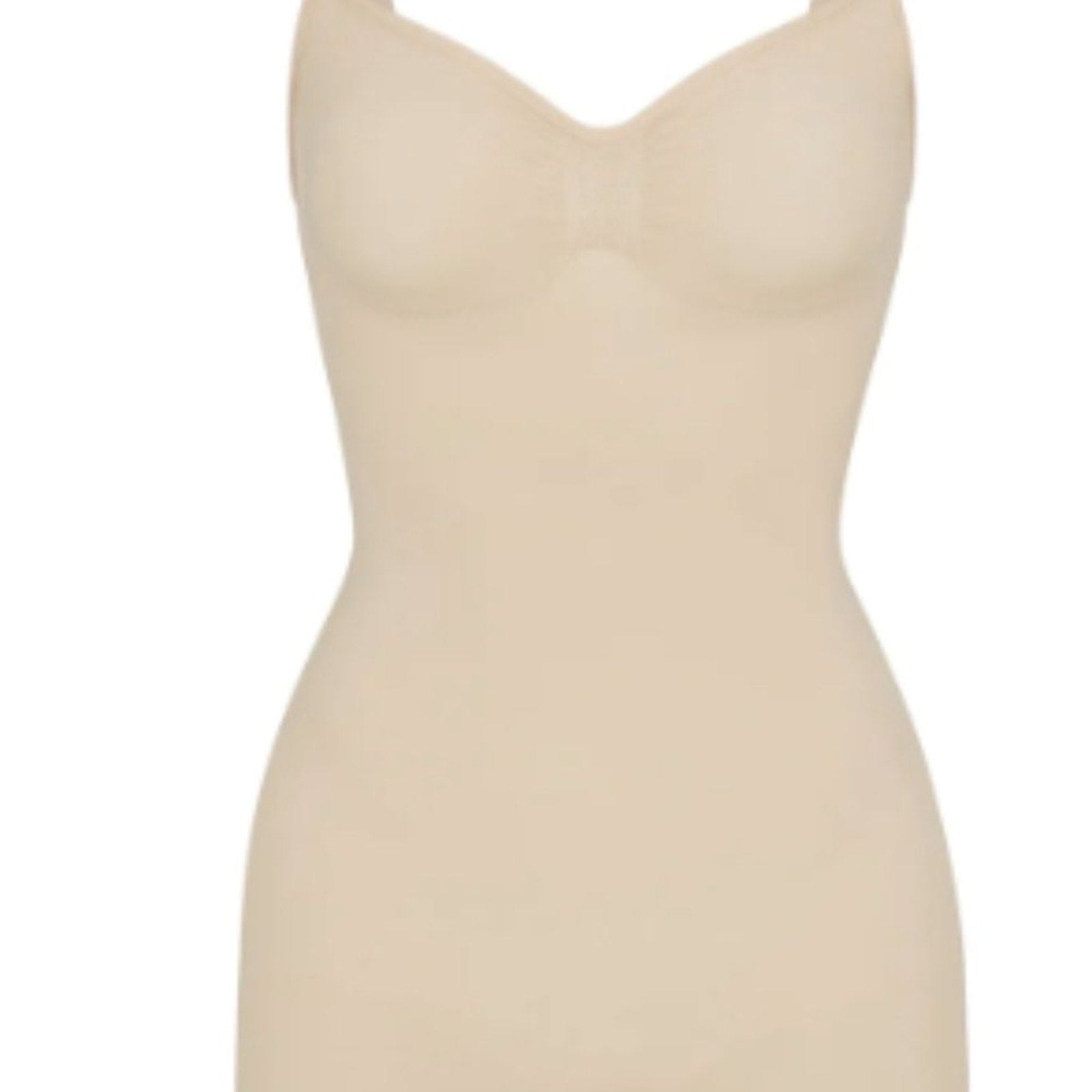 (1208/1211) SEAMLESS SCULTP MID THIGH BODYSUIT - SAND in SMALL