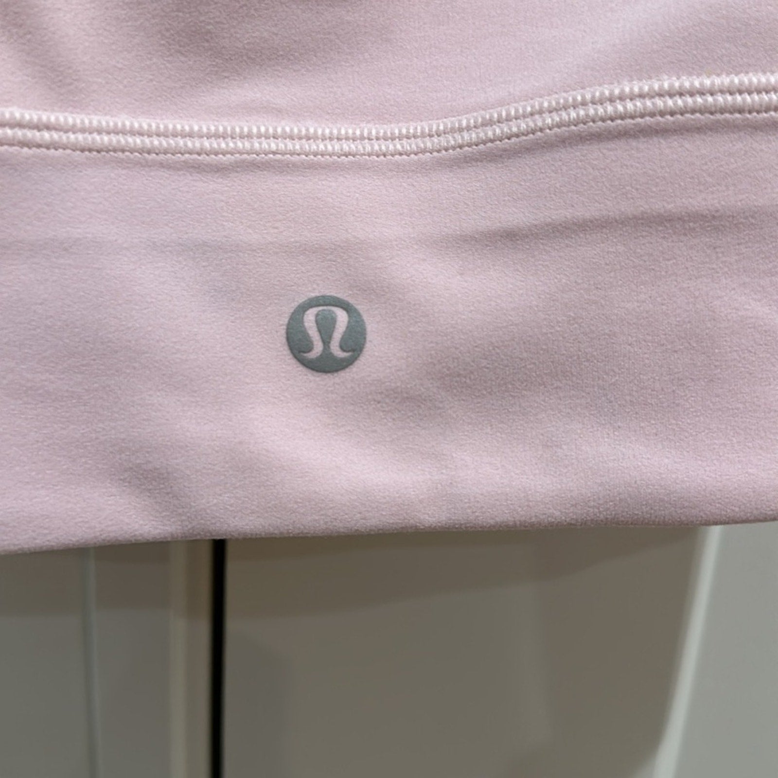 14 - Lululemon Align Asymmetrical Bra *Lt Support in Sz 6 *FLAW Meadowswt Pink