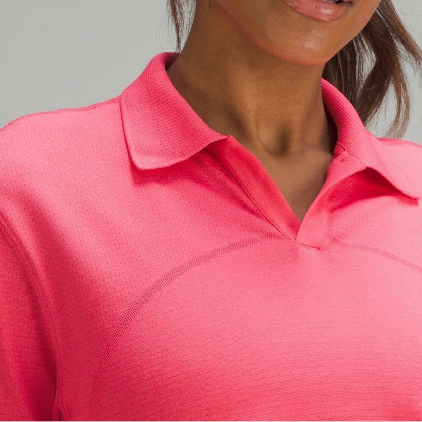 6566 NWT Swiftly Tech Relaxed-Fit Polo Shirt in LIPGLOSS Sz 10