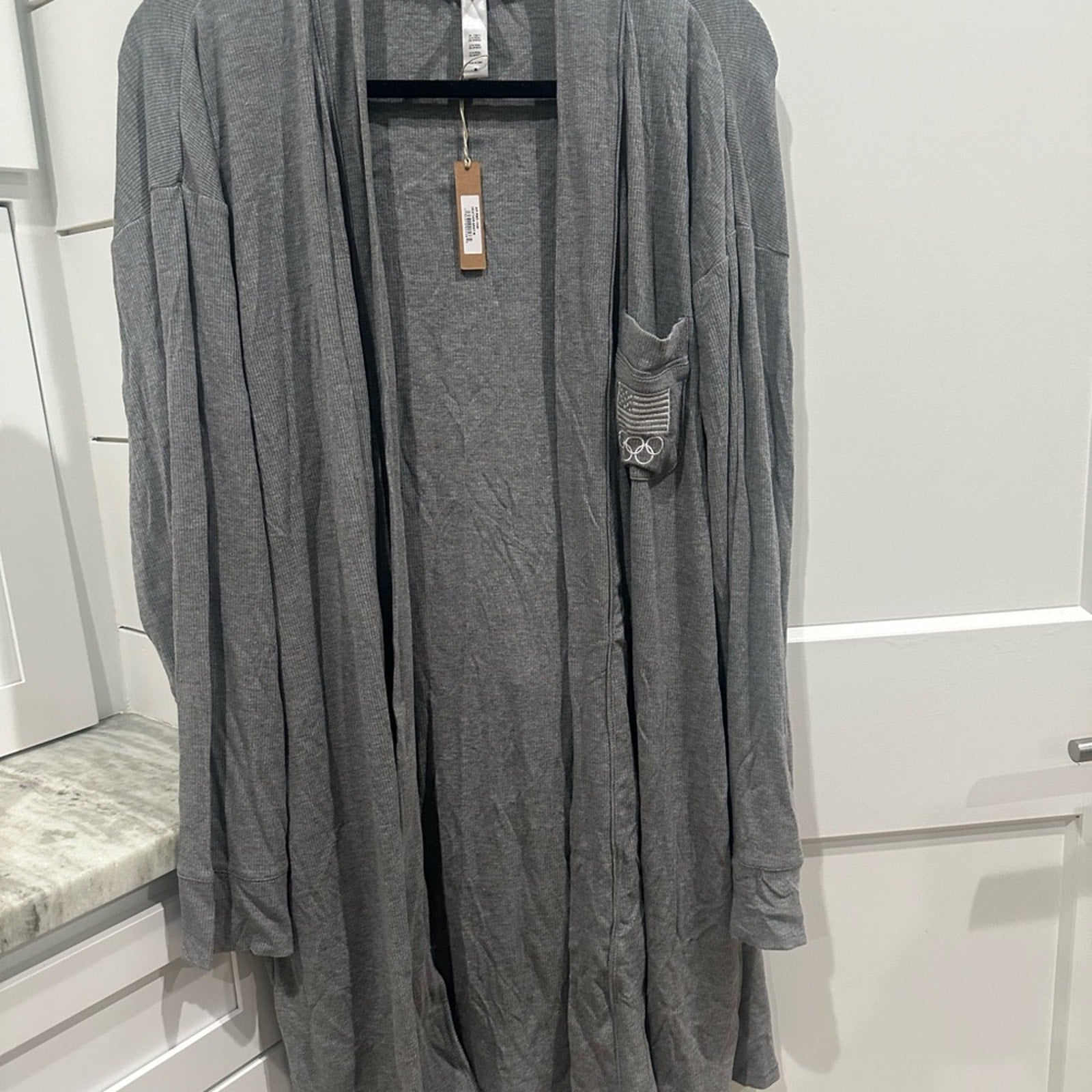 (2417) SKIMS NWT TEAM USA ROBE Olympic in HEATHER GRAY Sz M ** MISSING TIE