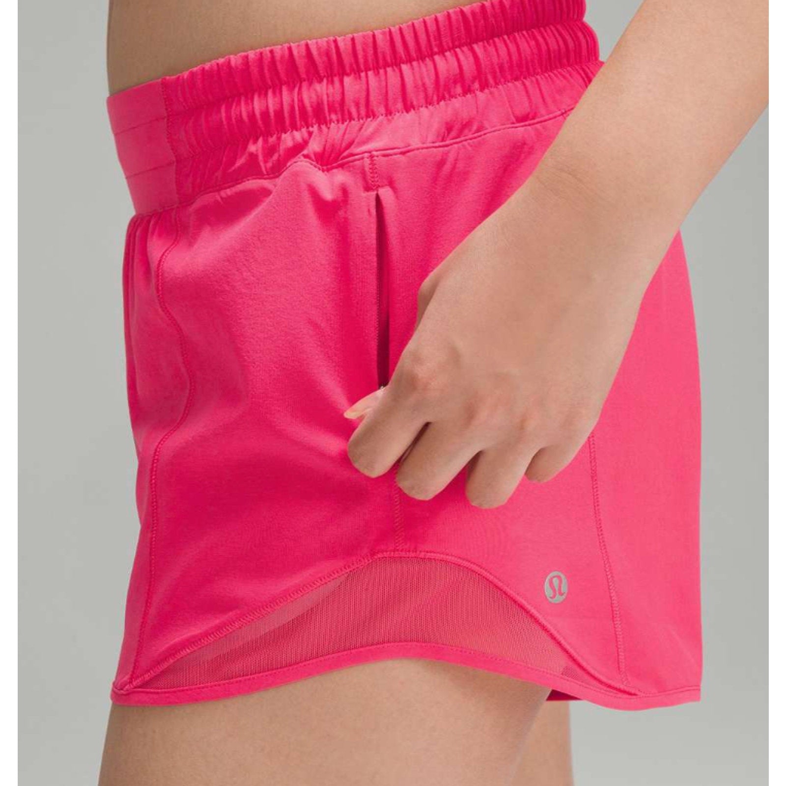 6619 NWT Lululemon Hotty Hot Low-Rise Lined Short 4" Lip Gloss in Sz 14