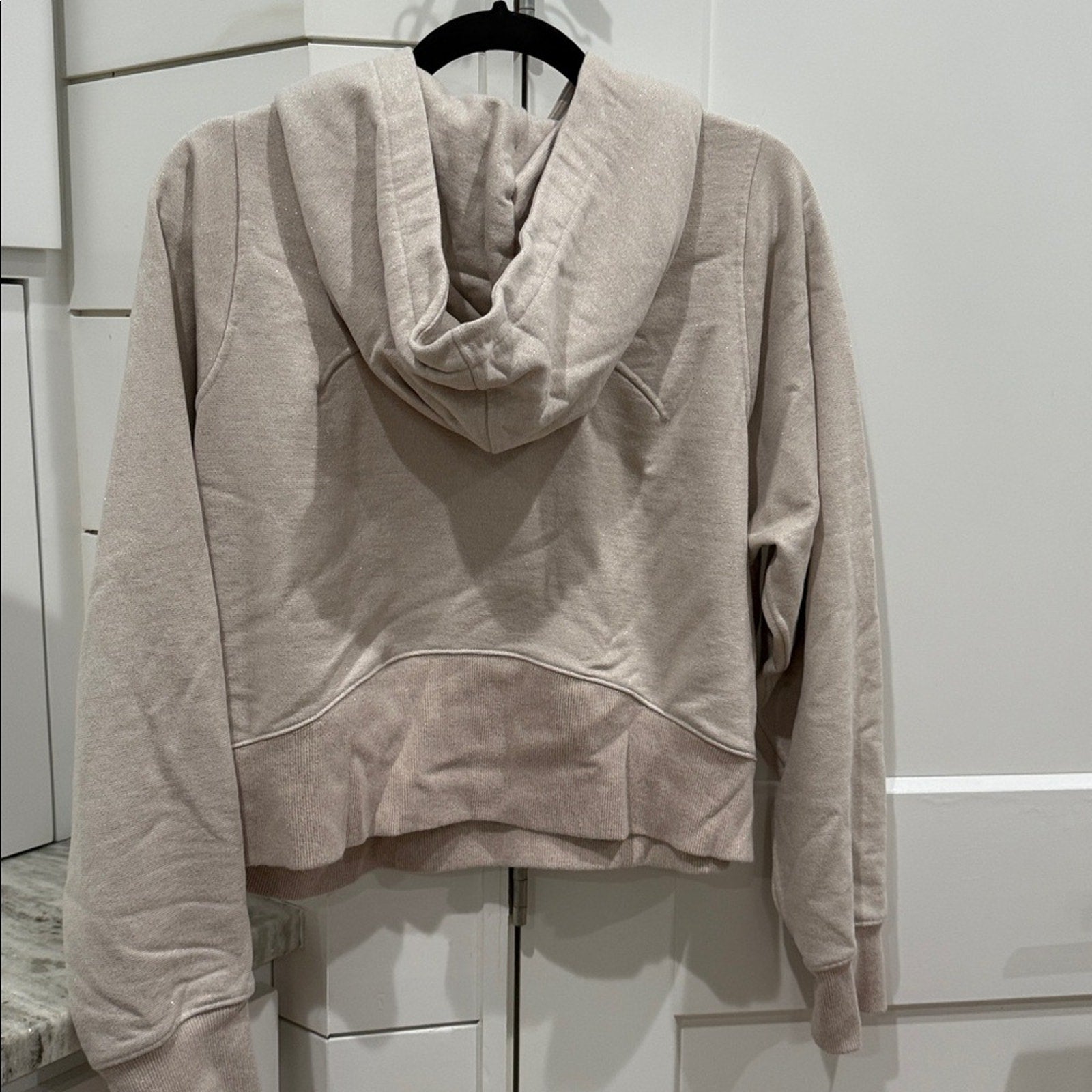 197 Lululemon Loungeful Cropped Hoodie *Spark Bone / Beige sz 4/6