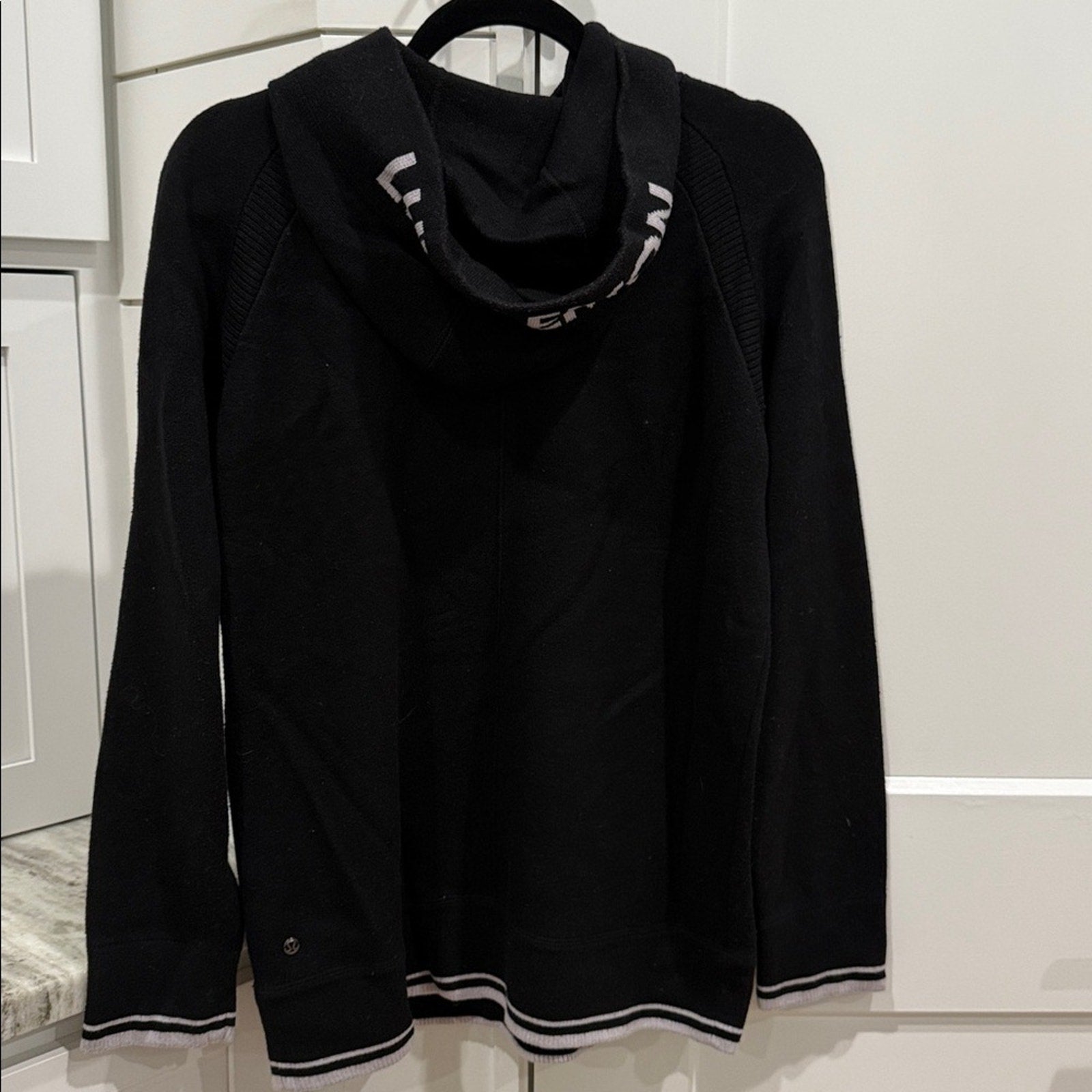 199 Lululemon Soothe Away Hoodie Black / Stargaze M/L *RARE