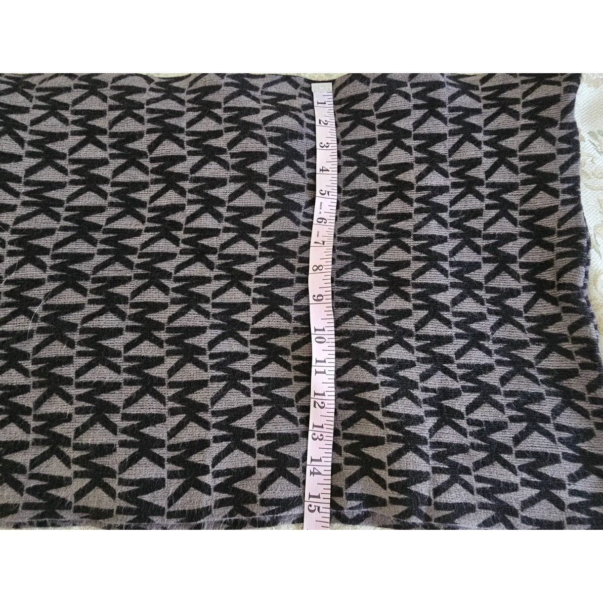 0258 Michael Kors MK Monogram Infinity Scarf Black & Brown Logo Knit Winter Wrap