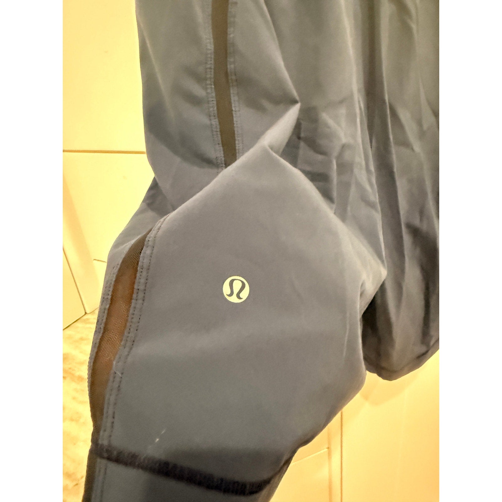 356- LULULEMON Pace Breaker Short 9" *Liner Nautical Navy in Sz L