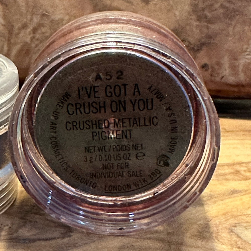 MAC Metallic pigment - used/retired