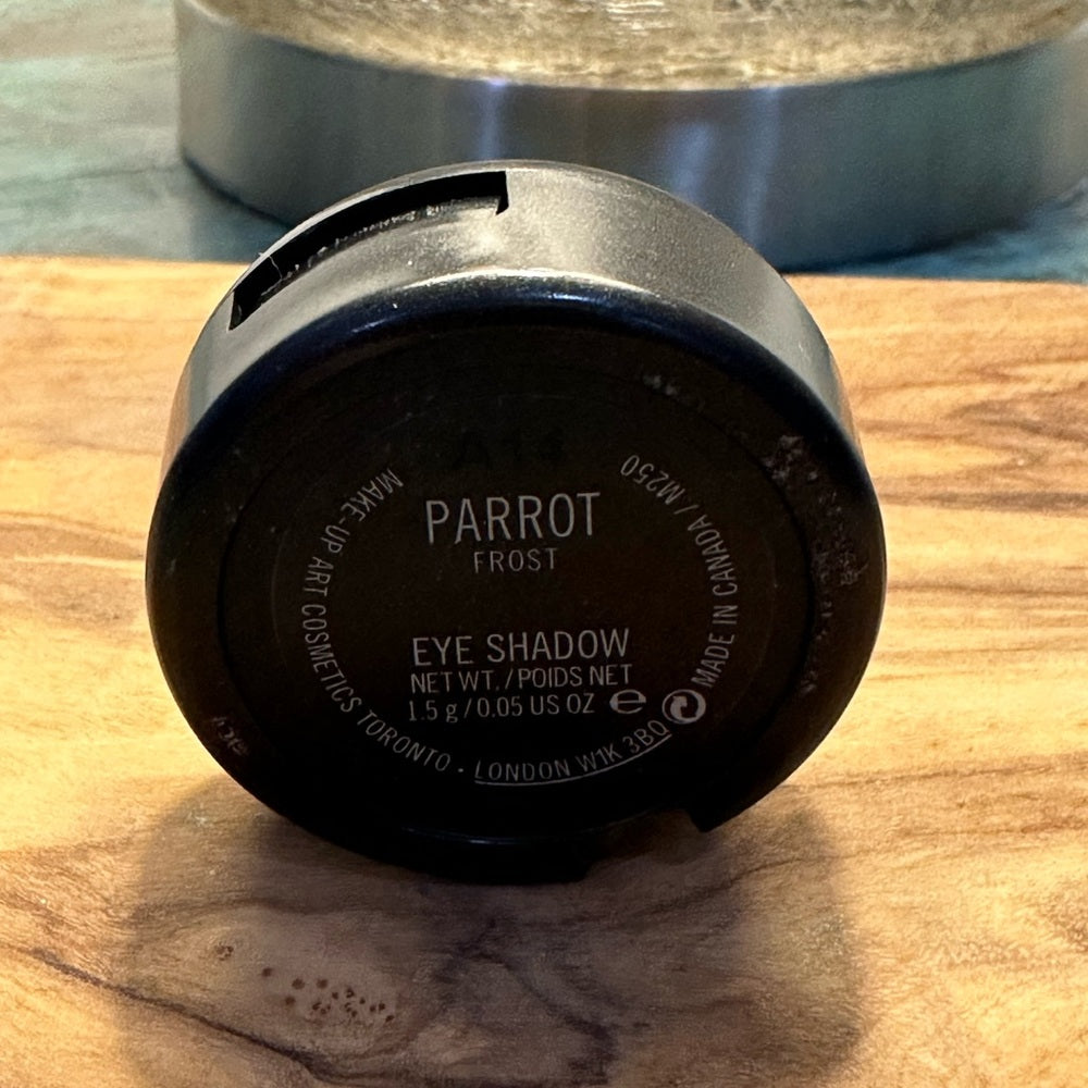 MAC COSMETICS -  very rare - PARROT - damaged