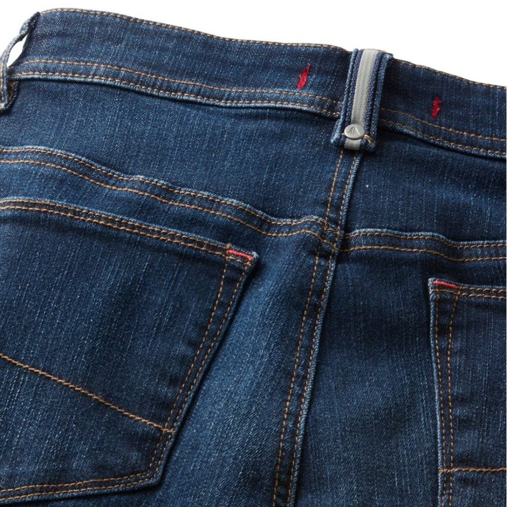 (102) L.L.Bean Performance Stretch Jeans Sz 8 ** Sold out on website