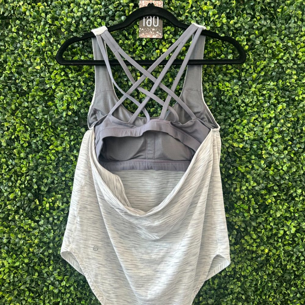 (61) 🍋 LULULEMON TANK w/BRA Heathered Grey/Grey Sz 8