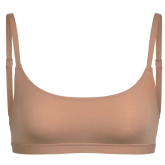 (2221/2222) SKIMS NWT FITS EVERYBODY  SCOOP BRALETTE in CLAY