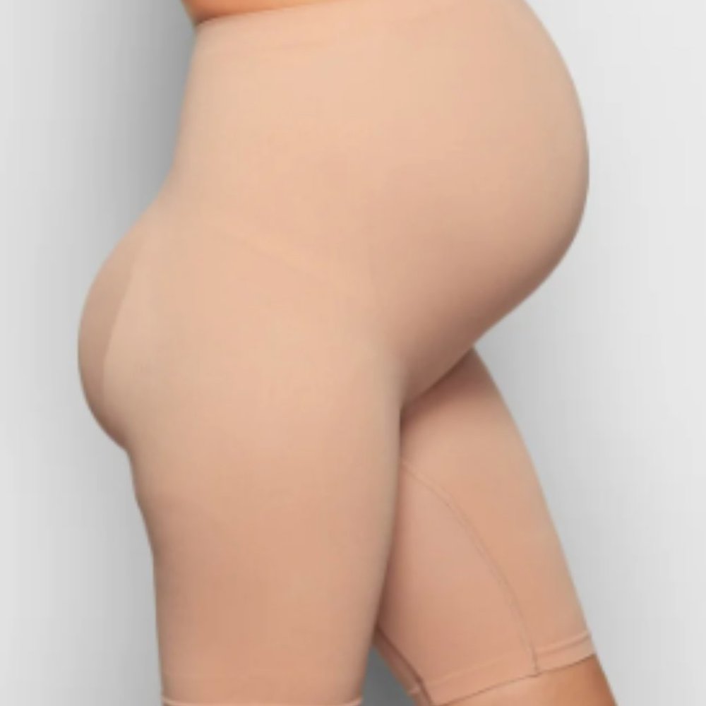 (2228/2446) SKIMS NWOT MATERNITY  SCULPTING SHORT MID THIGH in SIENNA (Darker)**
