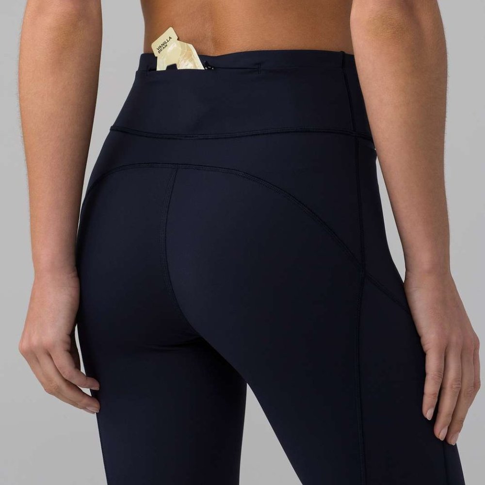 (1756) 🍋 LULULEMON *LOVED* Final Lap Crop *23"