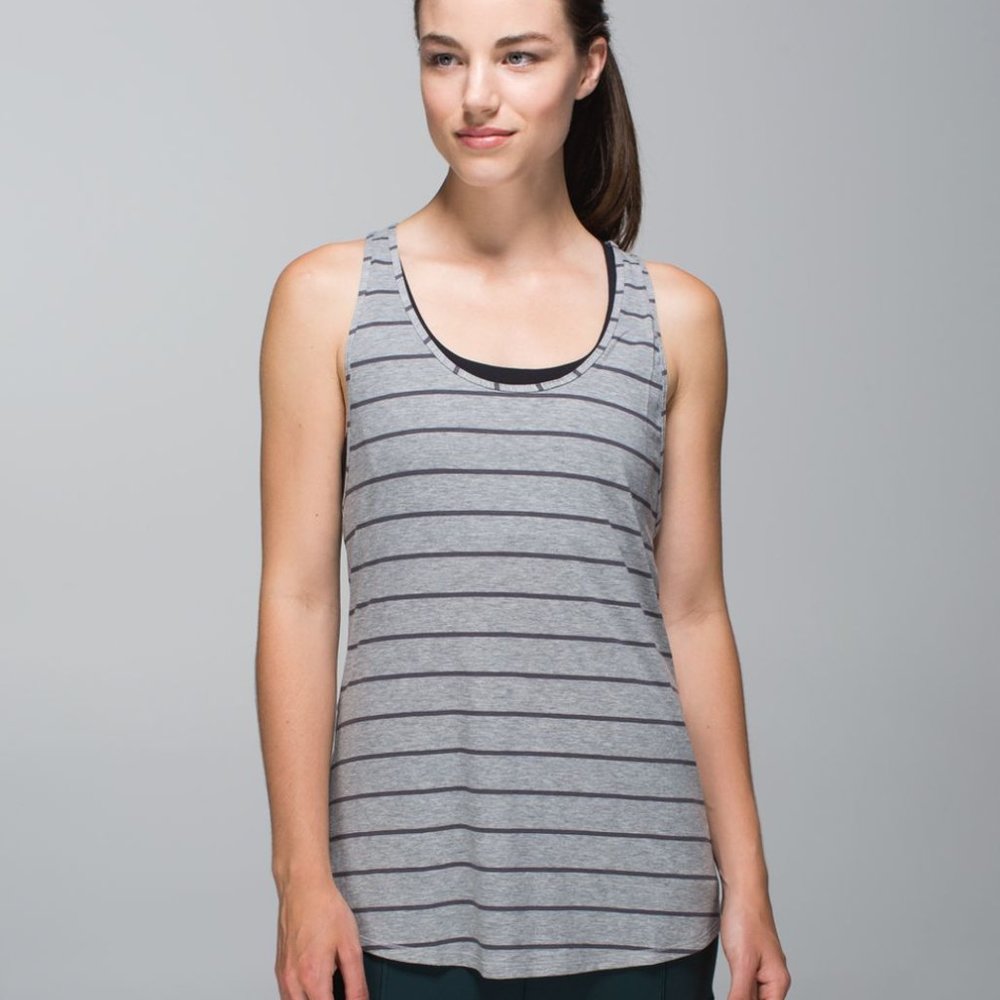 (1809) 🍋 LULULEMON Om Racerback **LOVED