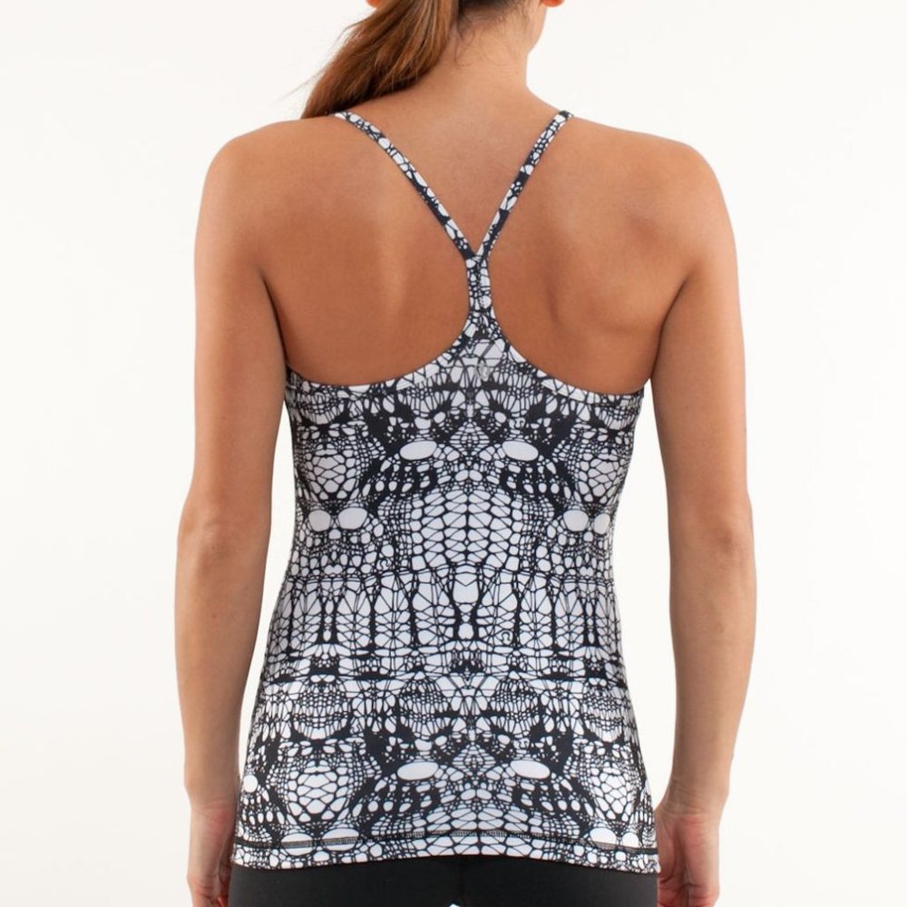 (2309) 🍋 LULULEMON Power Y Tank **LOVED