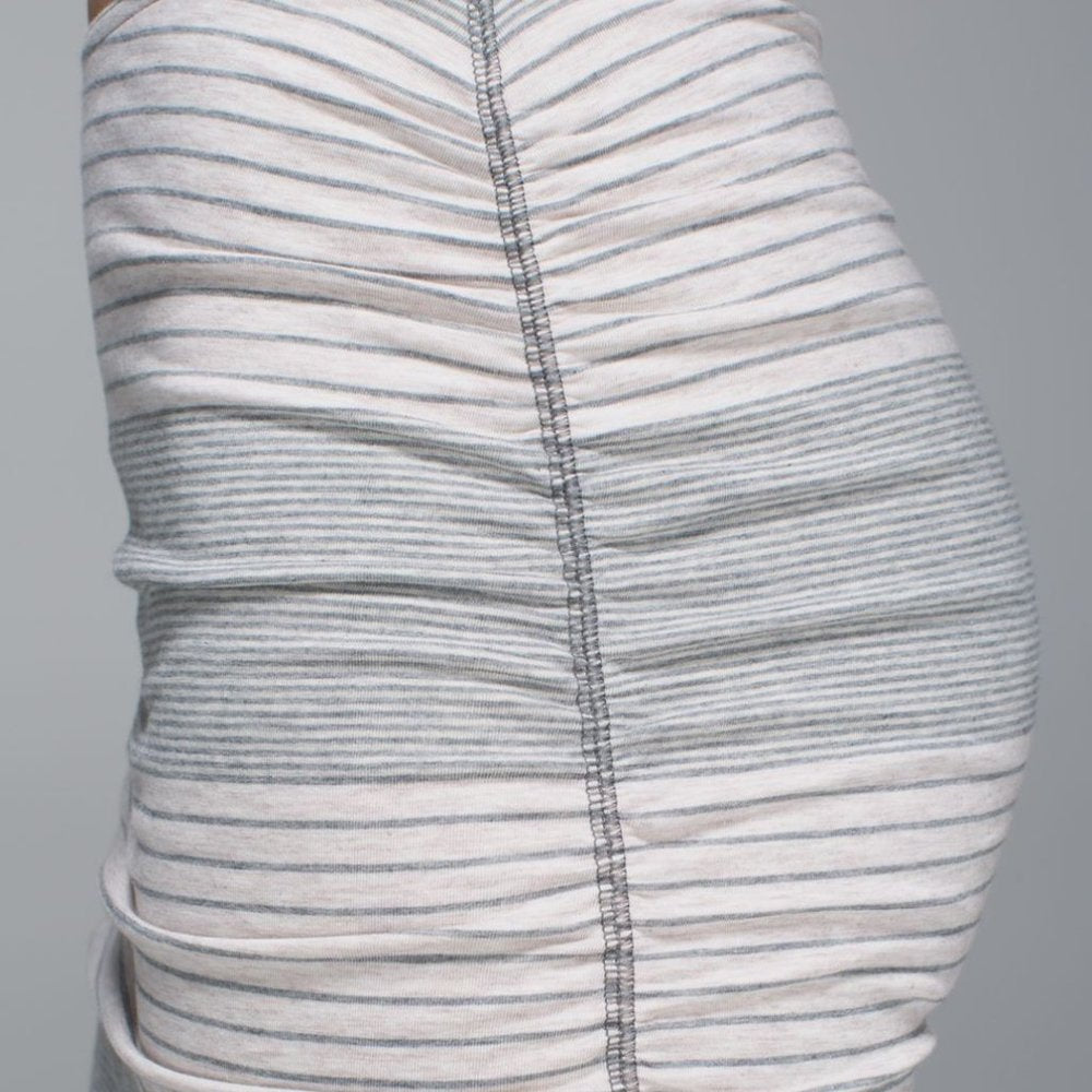 (1161) 🍋 Lululemon Breezy Skirt **REVERSIBLE