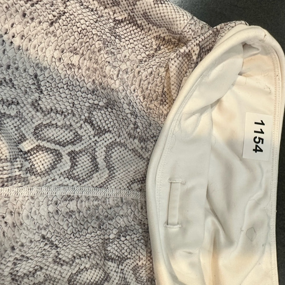 (1154) Lorna Jane python ankle biter leggings