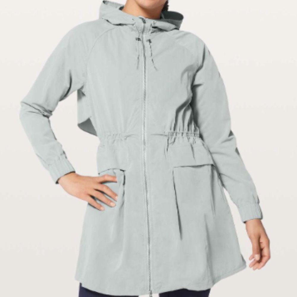 (2289) LULULEMON Pack & Glyde Jacket Sz 6