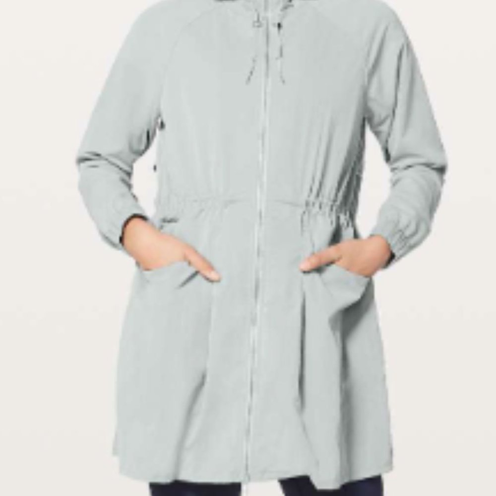 (2289) LULULEMON Pack & Glyde Jacket Sz 6