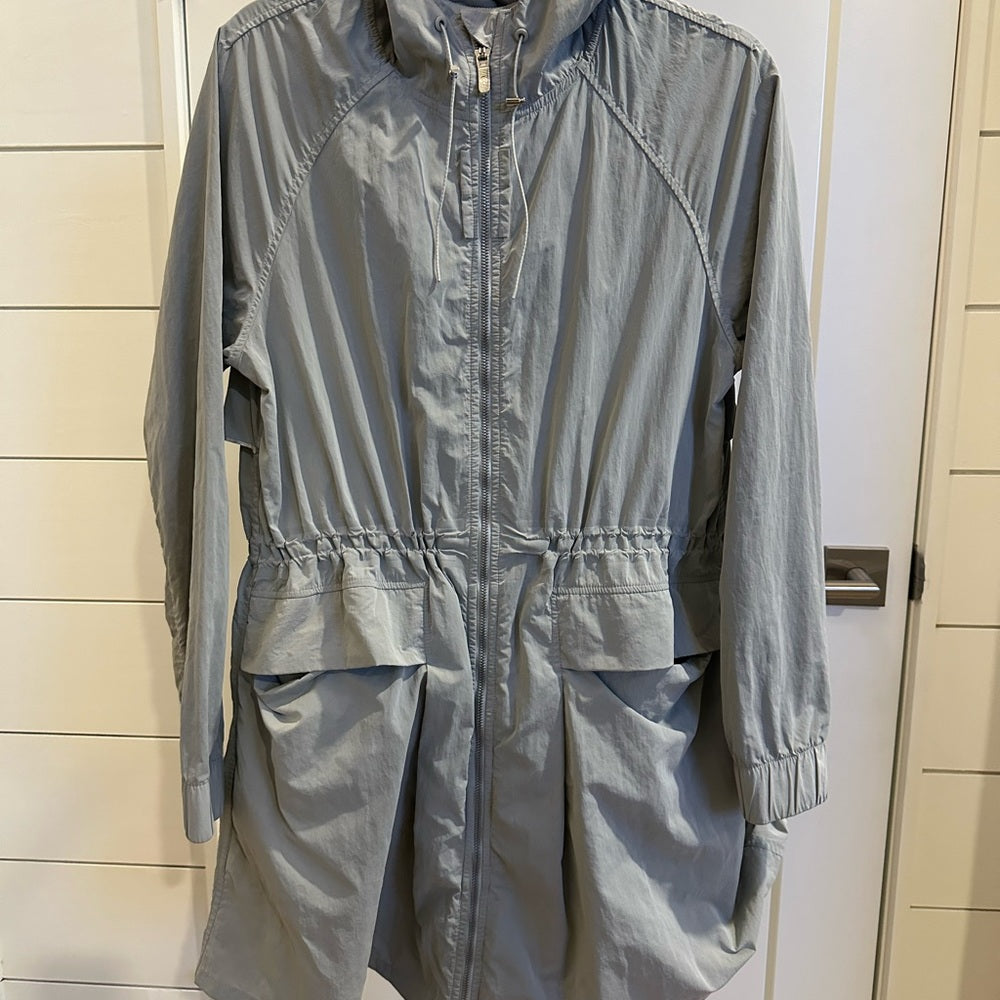 (2289) LULULEMON Pack & Glyde Jacket Sz 6