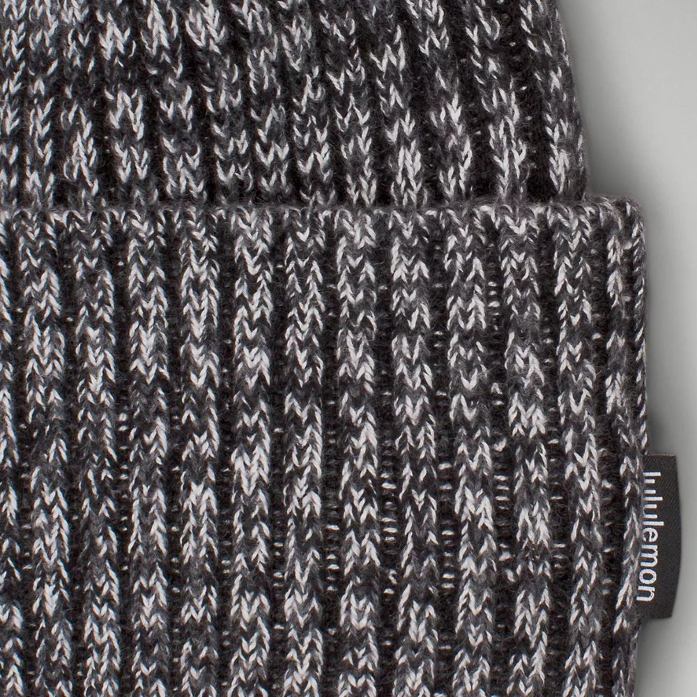 (2312) NWT LLL Women's Textured Fleece-Lined Knit Beanie in Blk/Grey/White/Blk