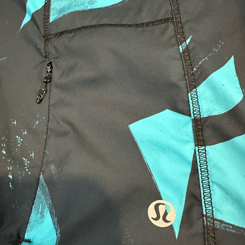 (2175) LULULEMON Back Pack It Jacket Sz 8 **LOVED**