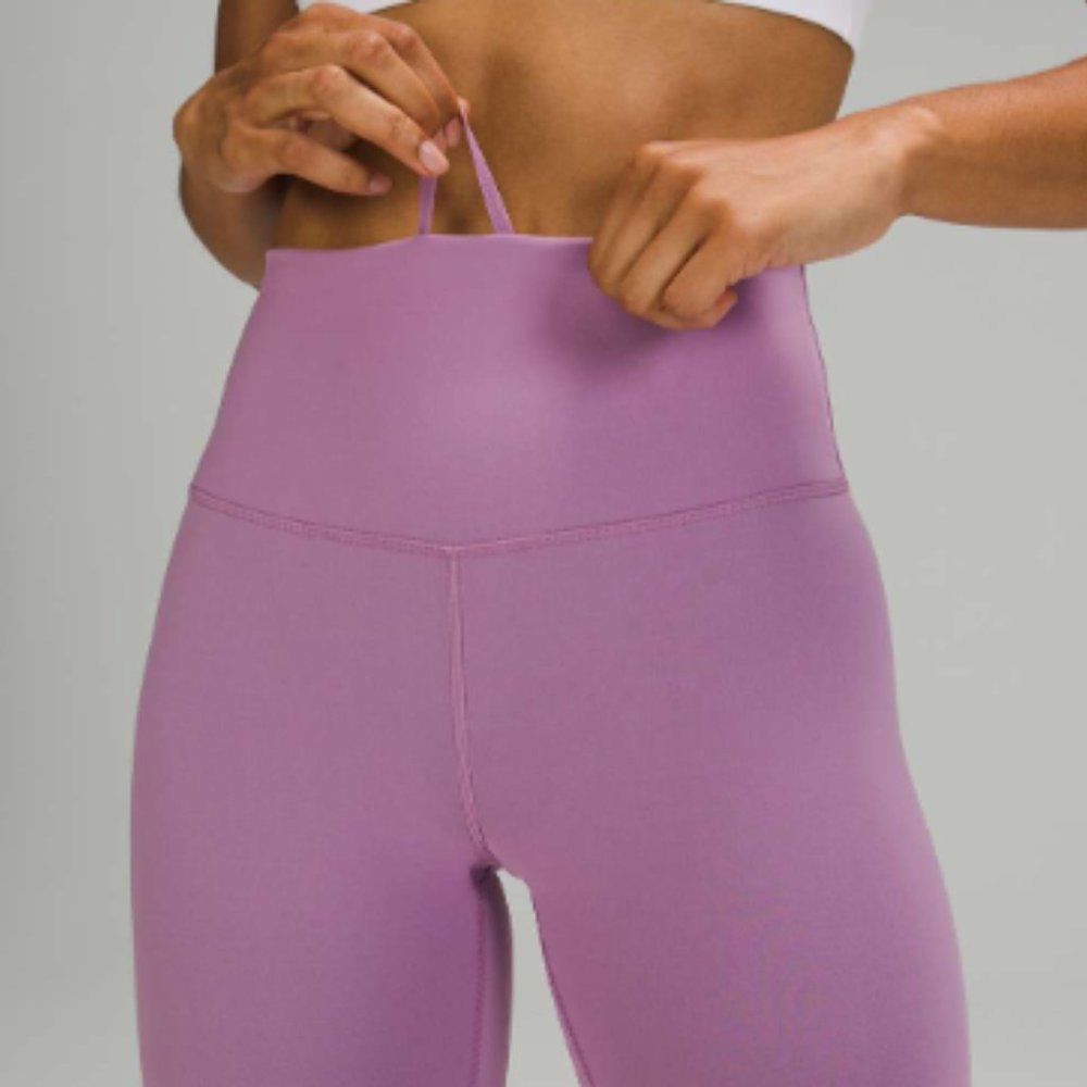 (2192) LULULEMON WUNDER TRAIN HR 25" Sz 4