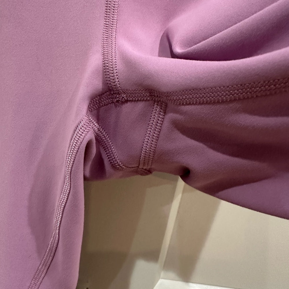 (2192) LULULEMON WUNDER TRAIN HR 25" Sz 4