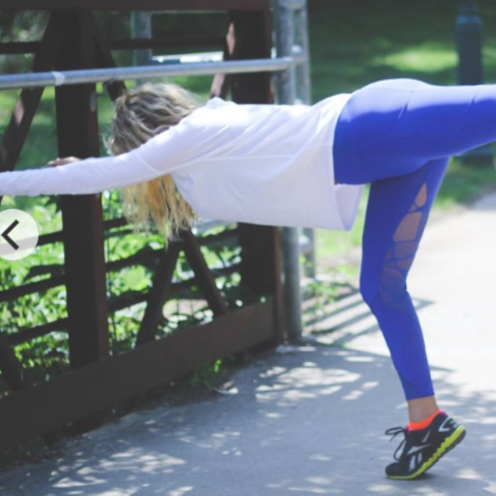 (2197) LULULEMON Flip Your Dog Long Sleeve P2P=24" Oversized **LOVED