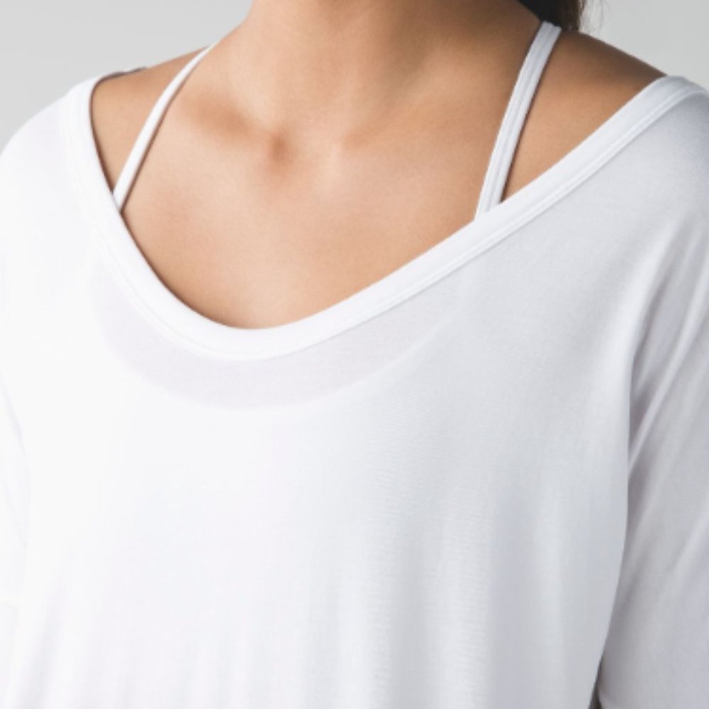 (2197) LULULEMON Flip Your Dog Long Sleeve P2P=24" Oversized **LOVED