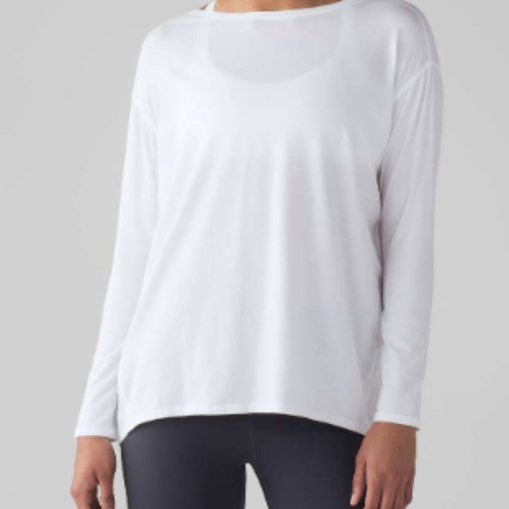 (2200) LULULEMON BACK in ACTION Long Sleeve P2P=22" Oversized