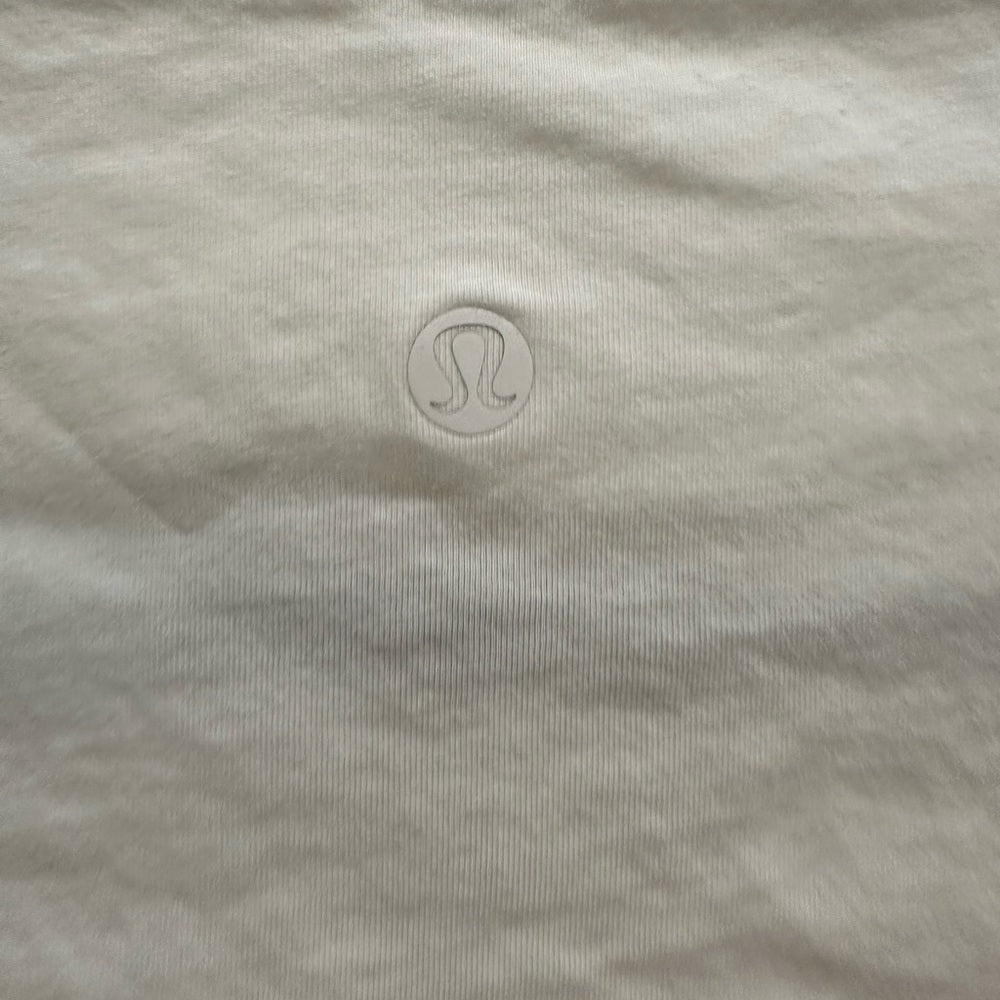 (2200) LULULEMON BACK in ACTION Long Sleeve P2P=22" Oversized