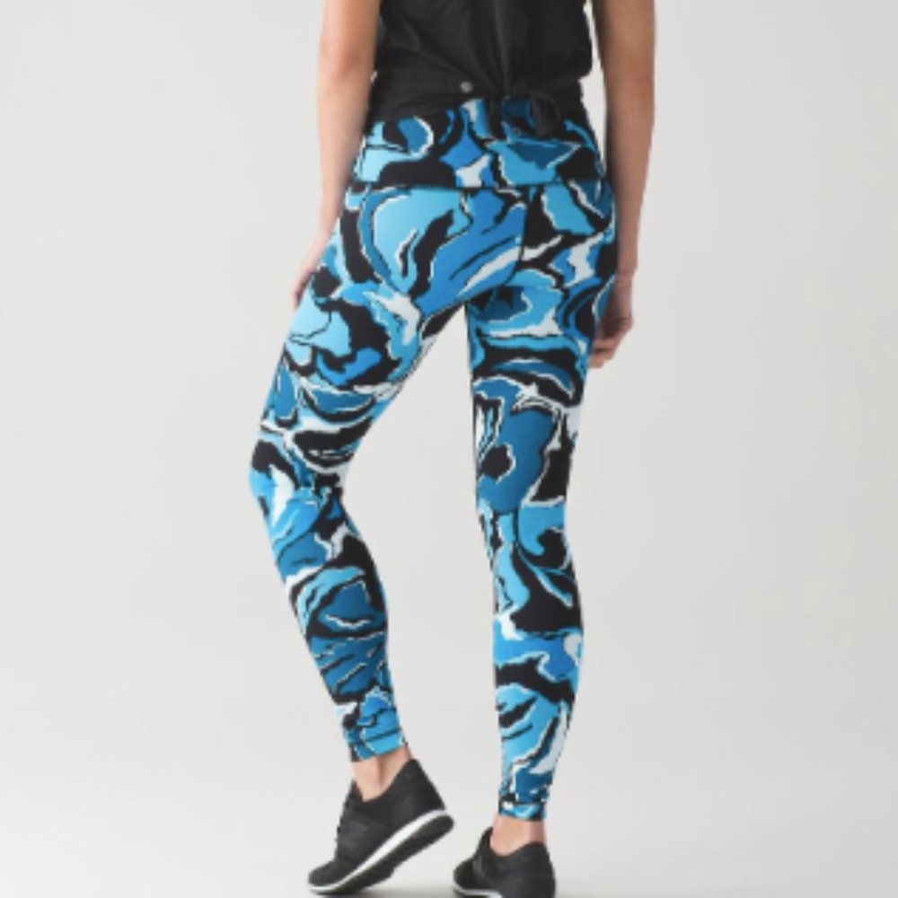 (2204) Lululemon Wunder Under Pant (Hi-Rise) in Sz 8