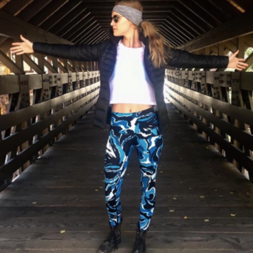 (2204) Lululemon Wunder Under Pant (Hi-Rise) in Sz 8