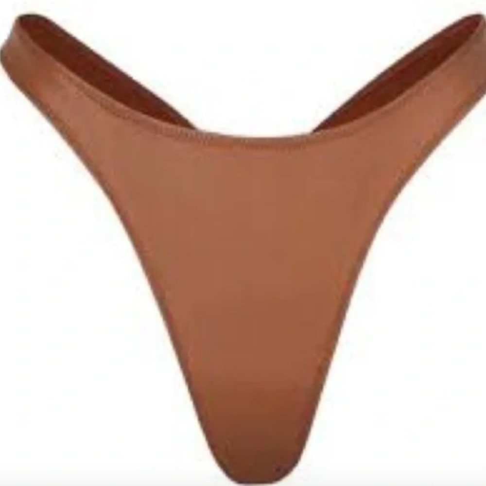 (2275) SKIMS DEEP THONG in COOPER 4X