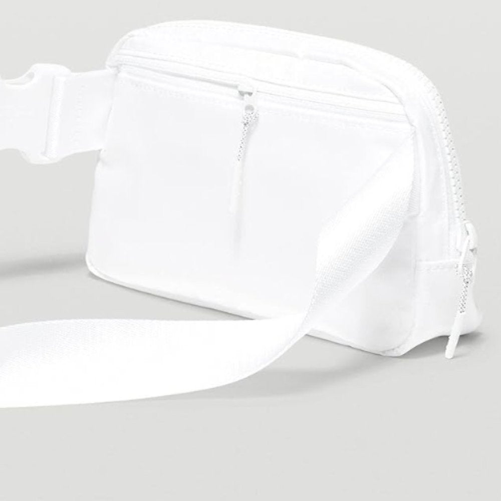 (2334-2337) 🍋 NWT LULULEMON WHITE EVERYWHERE BELT BAG