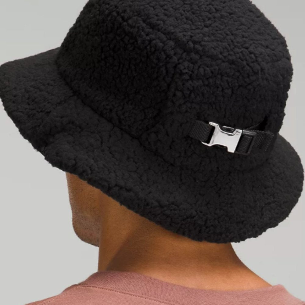 (2339) NWT LULULEMON Textured Fleece Bucket Hat