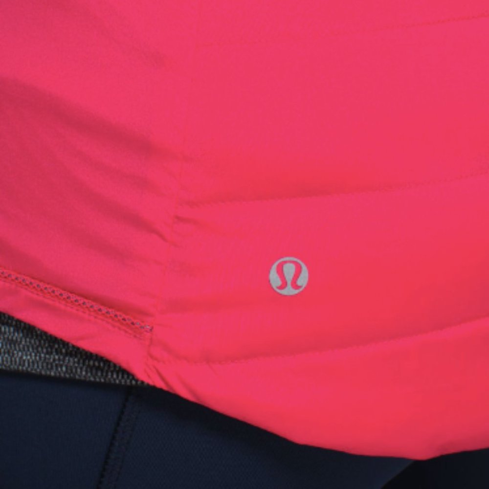 (2351) LULULEMON Fluffed Up Vest in BOOM JUICE Sz 4 **