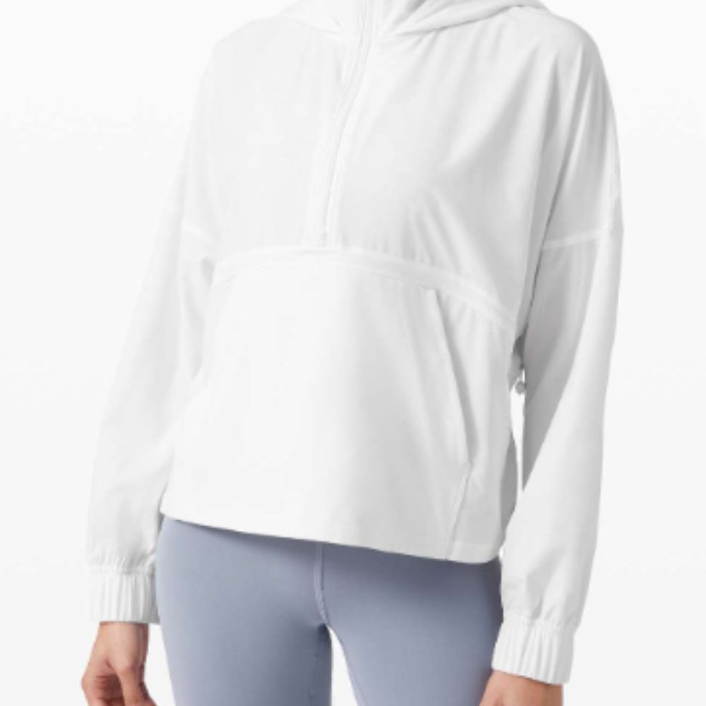 (2360) LULULEMON ALL DAY BREEZE PULLOVER P2P=21"