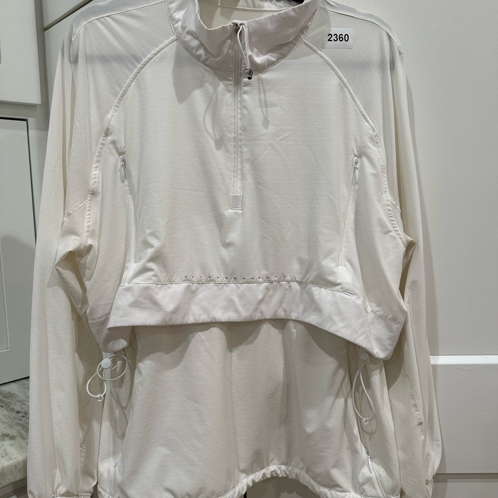 (2360) LULULEMON ALL DAY BREEZE PULLOVER P2P=21"