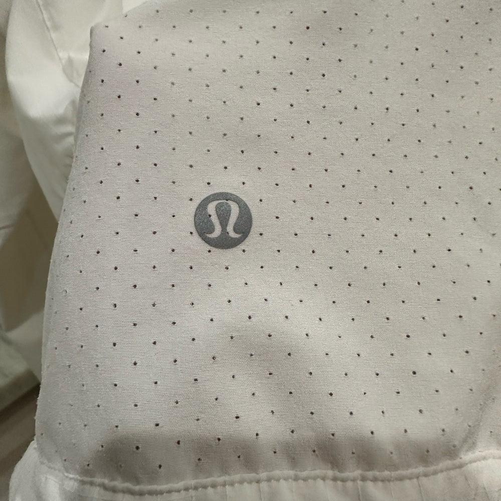 (2360) LULULEMON ALL DAY BREEZE PULLOVER P2P=21"