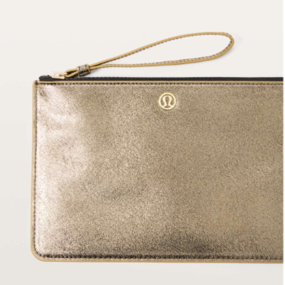 (2370) LULULEMON GOODY BAG in GOLD**SOLD OUT