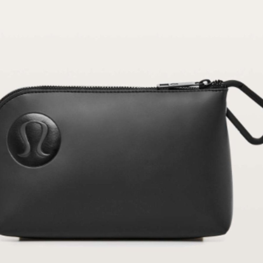 (2371) 🍋 LULULEMON OFF THE MAT POUCH *LOVED
