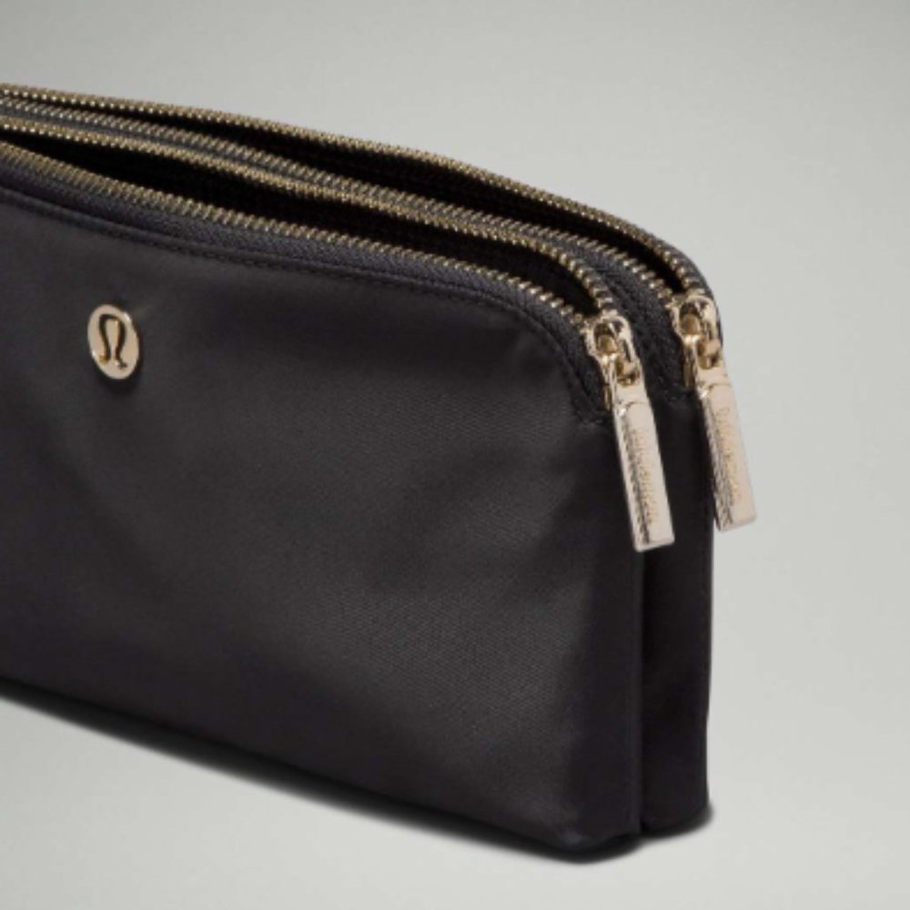 (2374/75/76/77/78/79) 🍋 NWT LULULEMON CURVED WRISTLET **sold out online