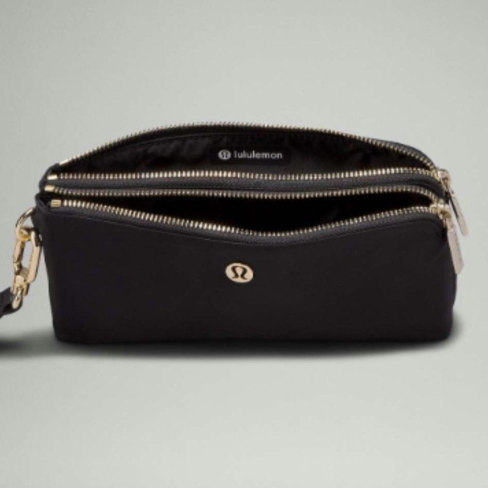 (2374/75/76/77/78/79) 🍋 NWT LULULEMON CURVED WRISTLET **sold out online