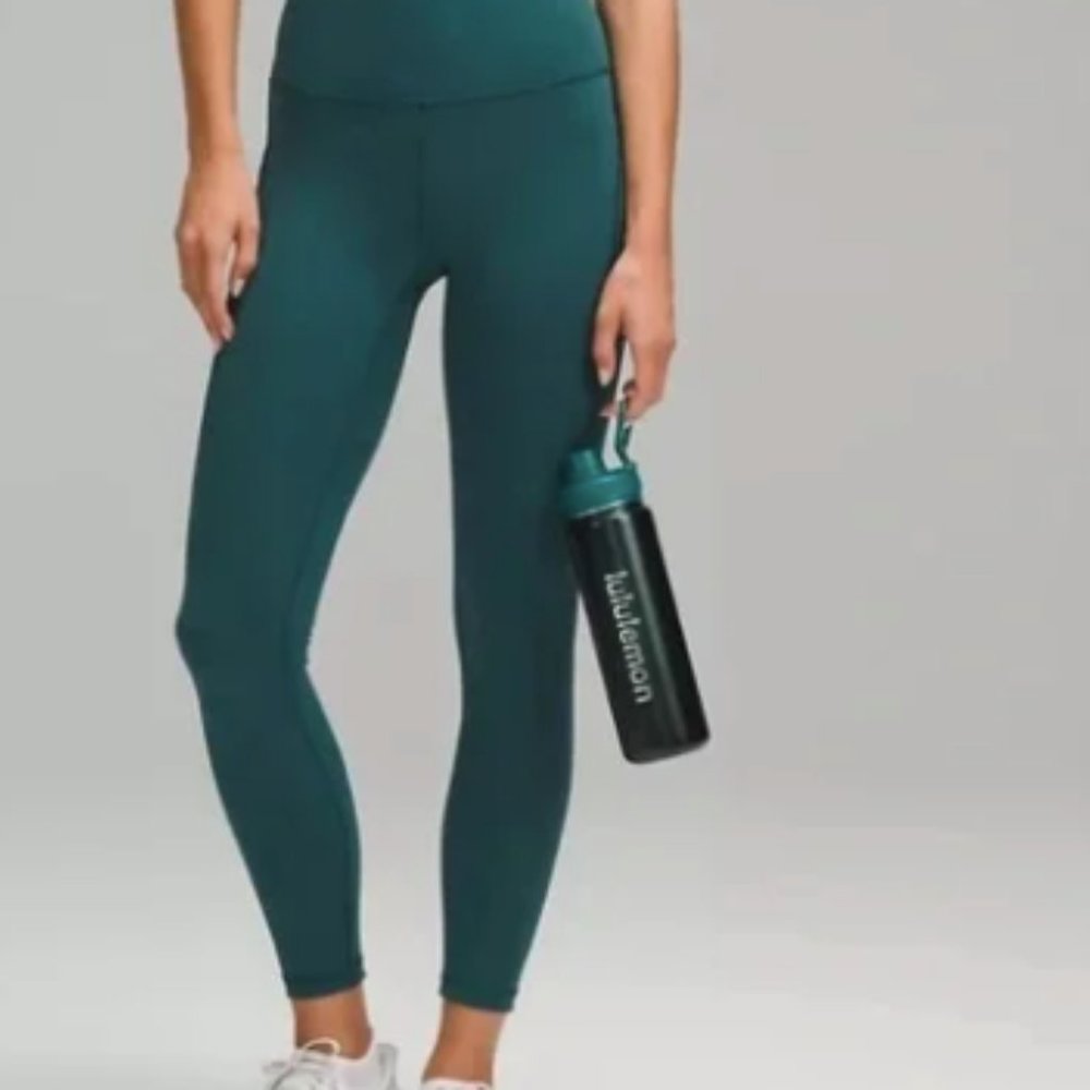 (2384) NEW LULULEMON Back to Life Sport Bottle 24oz in STORM TEAL