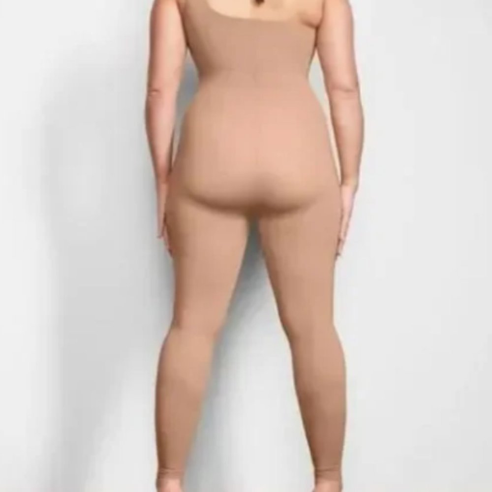 (2400) SKIMS All-In-One One Shoulder Onesie Sz 3X