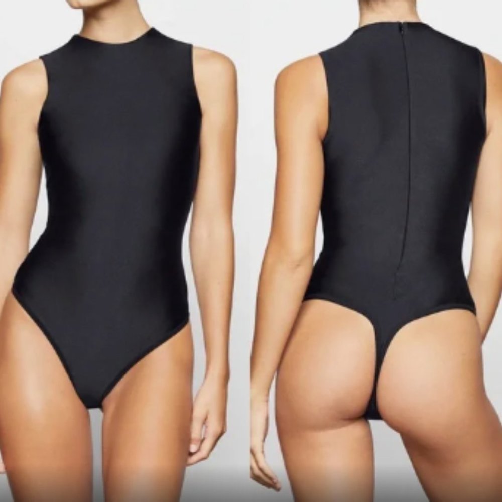 (2405) SKIMS NWT Mock Neck Sleeveless Thong Bodysuit in ONYX Sz S