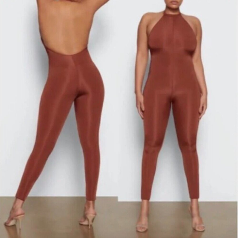 (2408) SKIMS NWT Body Suit Jelly All-In-One Mock Neck Sleeveless in SIENNA Sz 2X