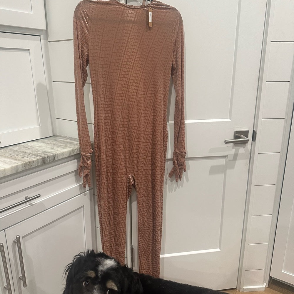 (2409) SKIMS NWT Velvet Logo Stirrup Onsesie Catsuit Sz 2X Jumpsuit in Sienna