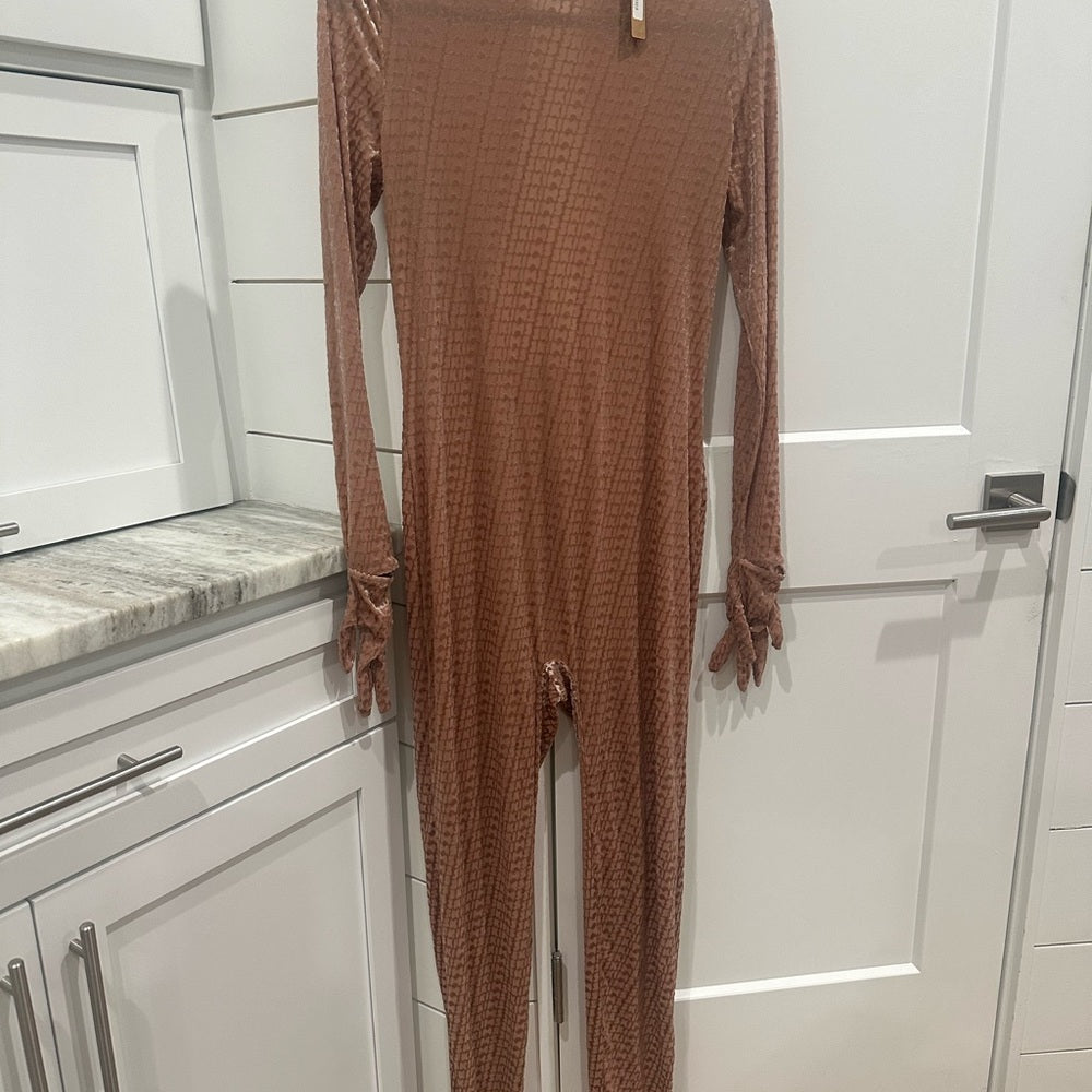(2409) SKIMS NWT Velvet Logo Stirrup Onsesie Catsuit Sz 2X Jumpsuit in Sienna